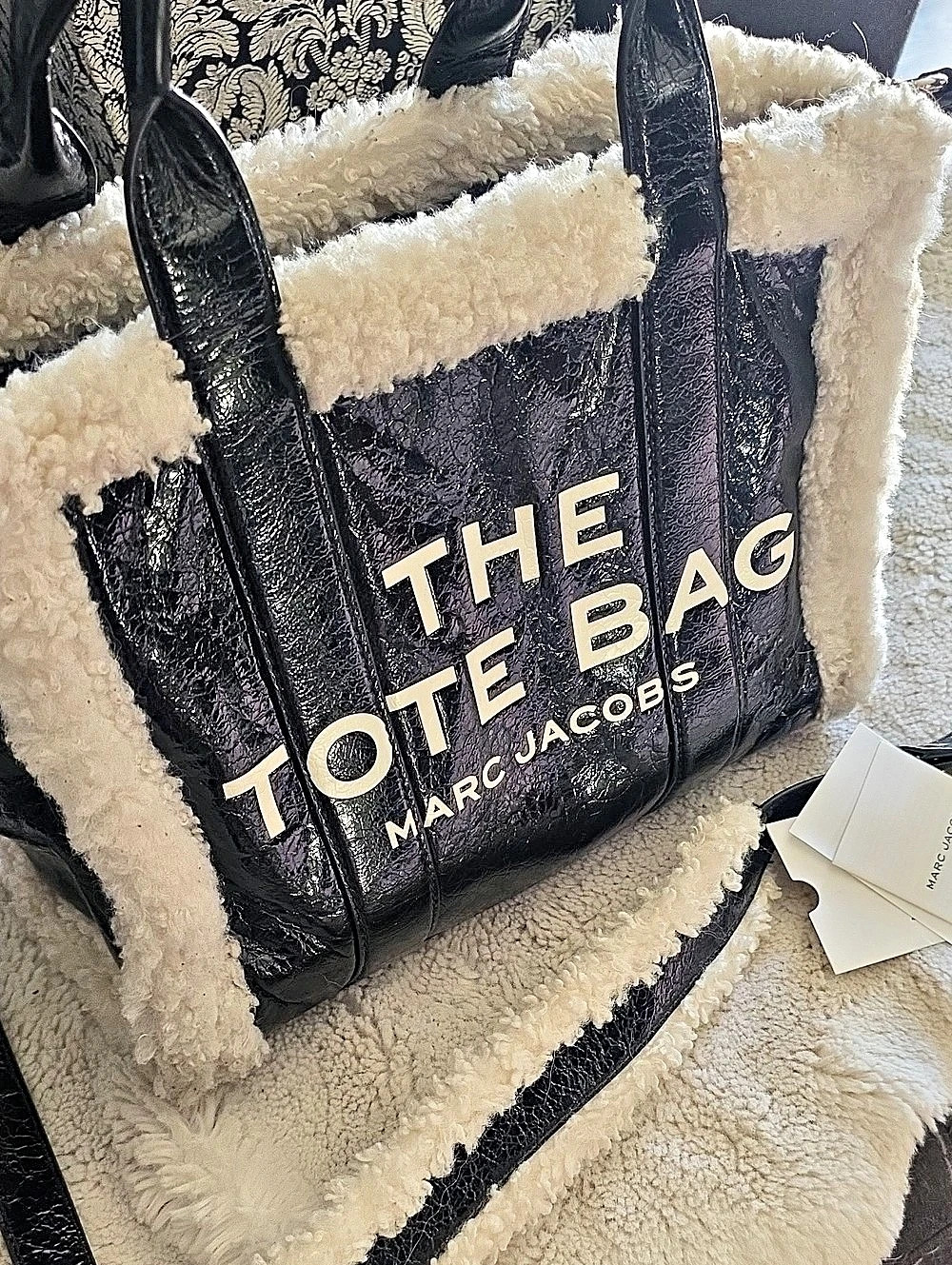 Marc Jacobs The Shiny Crinkle Leather and Shearling Small Tote Bag Black & White